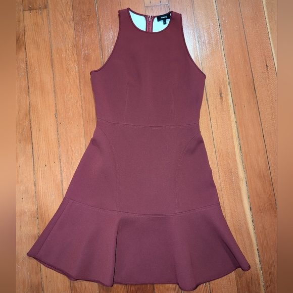 THEORY sz 2 Felicitina Bonded Double Crepe Dress - Red - fit and flare - Picture 3 of 6